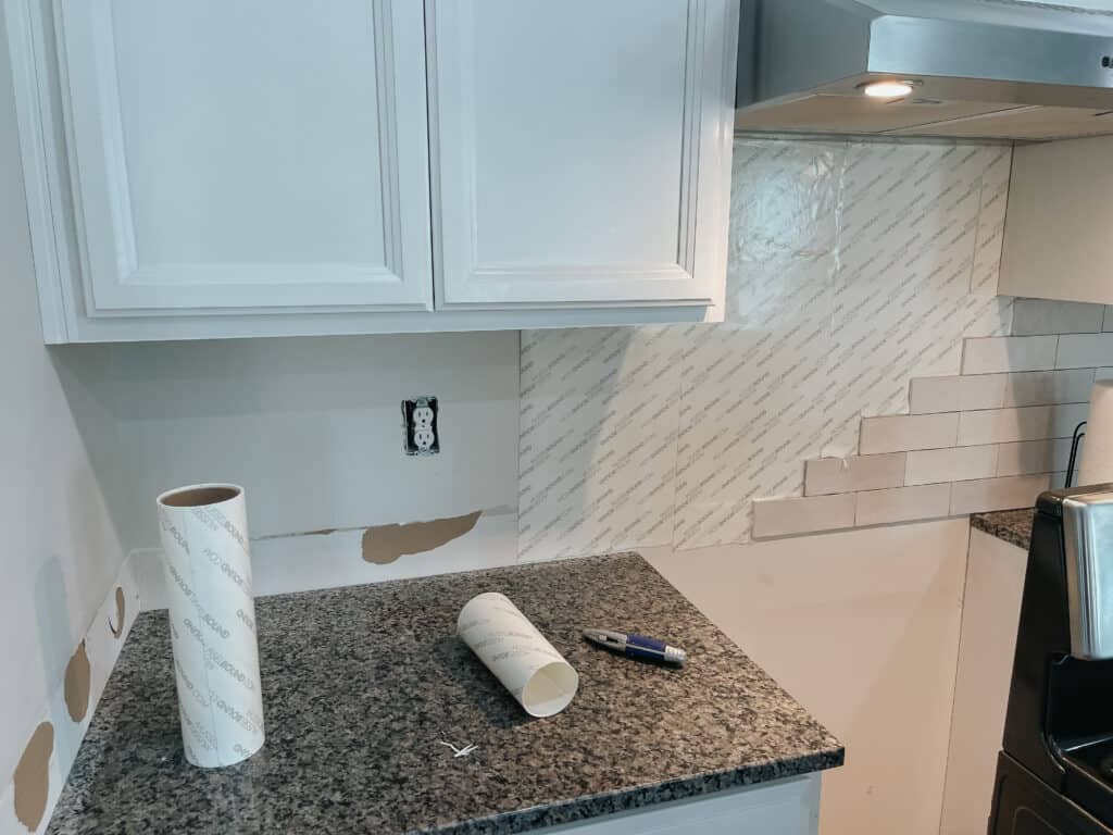 Reviewing musselbound adhesive #tile #tileinstallation #tilebacksplash, DIY Backsplash