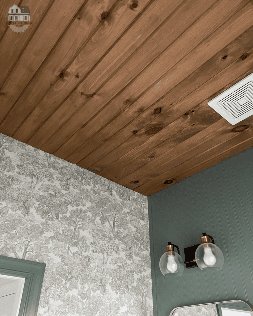 Ceiling with wood planks. 